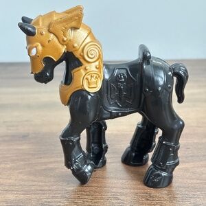 Fisher Price IMAGINEXT Adventures Battle Knight HORSE Black & Gold Toy Figure